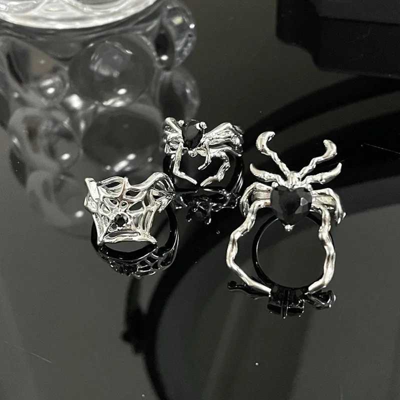 3 Styles Electroplating Black Heart Spider Web Opening Finger Rings Irregular Y2K Vintage Rings Punk Gothic Jewelry Party GiftsXJ250110
