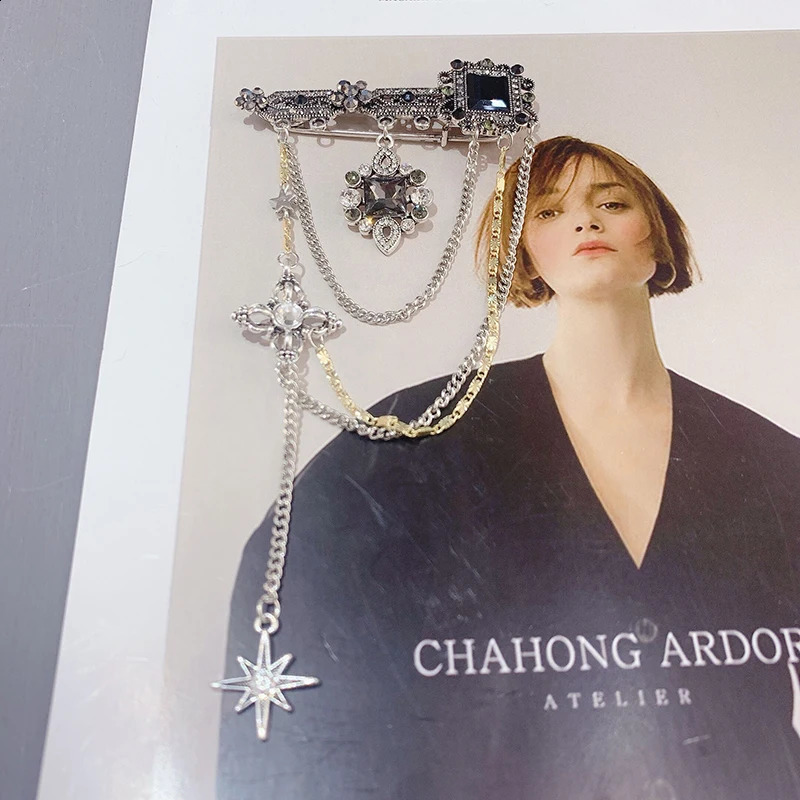 Dark Tassel Pendant Brooch For Men Women Vintage Rhinestones Baroque Brooches Punk Stay Gothic Harajuku Streetwear Jewelry 250103