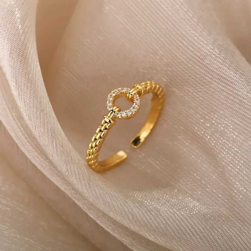Classic Twist Chain Open Rings for Women Zircon Stainl Steel Geometric Twist Wrped Couple Ring Wedding Aesthetic JewelryXJ250110
