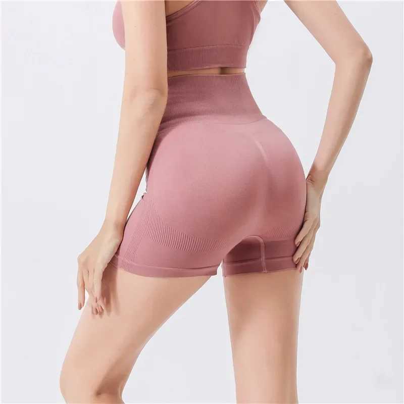 High Waisted Slim Yoga Shorts Tight Elastic Seamless for Womens Training ShortsXJ250111