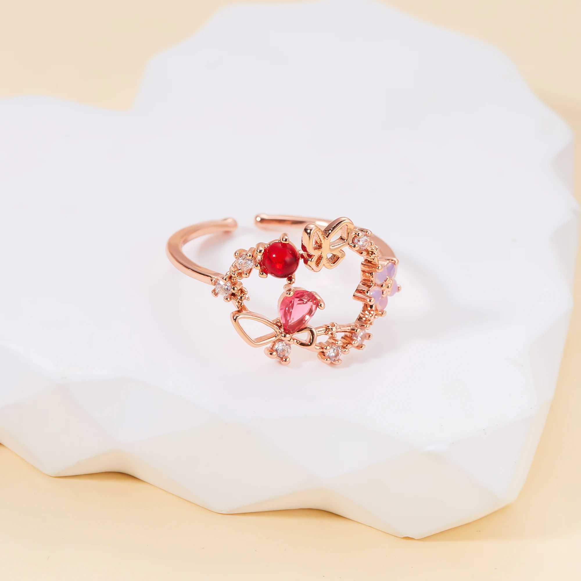 Korean Delicate Flowers Rings for Women Girls Temperament Micro-inlaid Crystal Zircon Finger Rings Party Jewelry AccoriesXJ250110