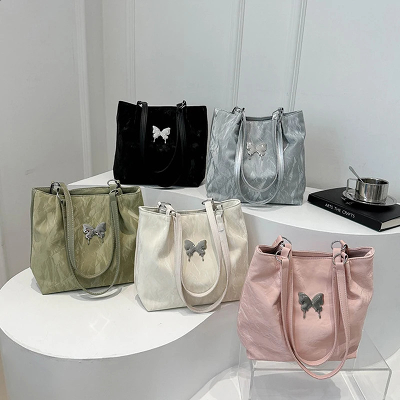 Trendy PU Leather zipper Shoulder Bag With Butterfly Detail Large Capacity Handbag Zippered Solid Color Underarm Bag For Women 250106