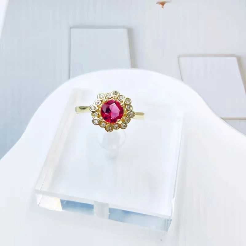 Red zircon titanium steel ring fashionable lightweight delicate stainless steel zircon ring W250111