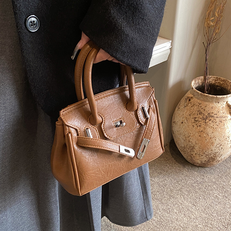 Ladies' Shoulder Bag New Fashion High-end Niche Design Retro Handheld Bag Triple Black Brown Coffee Free shipping