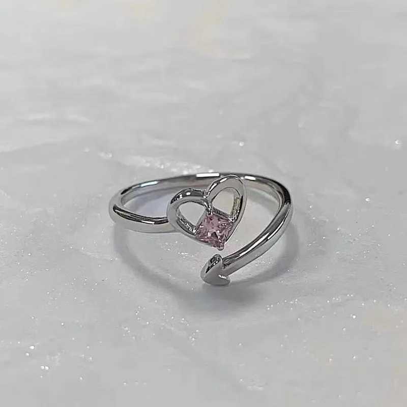 Fashion heart-shaped arrow pink crystal ring Y2K emoji girl punk gothic open geometric finger ring womens wedding party fashion jewelry W250111