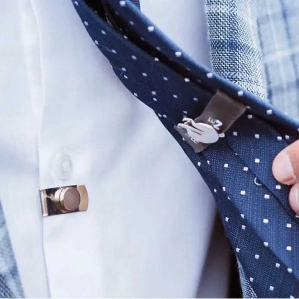 Magnetic invisible tie clip with automatic fixing buckle anti wrinkle and anti swing tie clip W250111