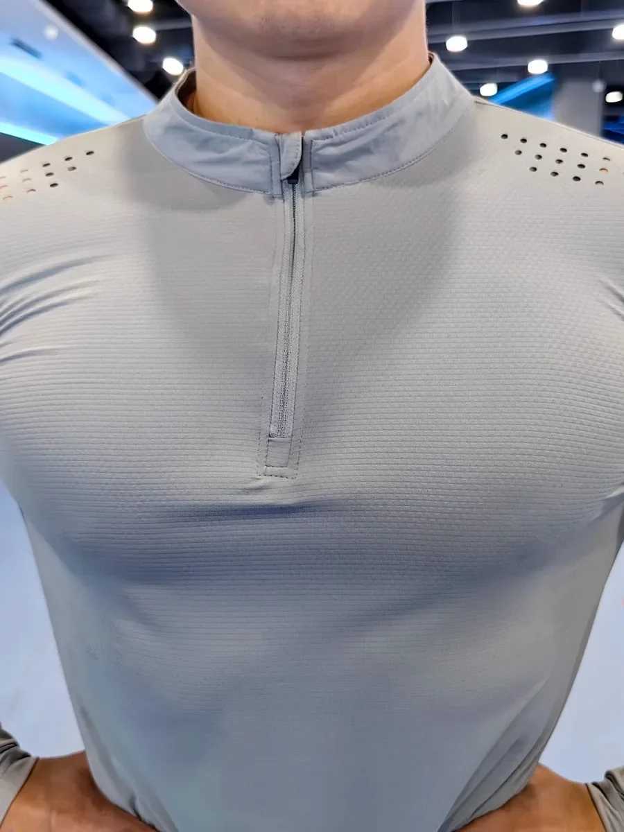 Autumn fitness clothing for men breathable and elastic ultra-thin fast drying running cycling training ultra-thin sports long sleeved T-shirt W250111