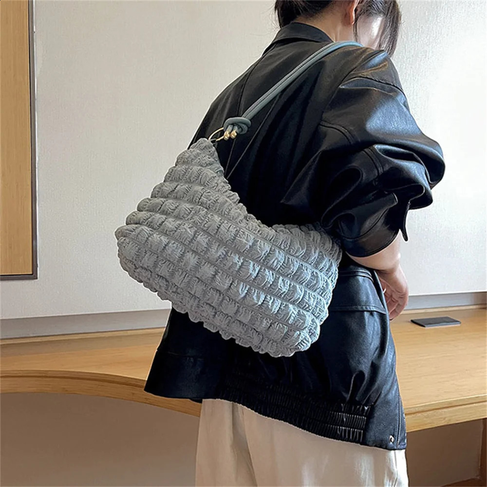 Quilted Padded Shoulder Bag Pleated Bubbles Cloud Large Capacity Handbag Tote Bags Bucket Ruched Handbags 250106