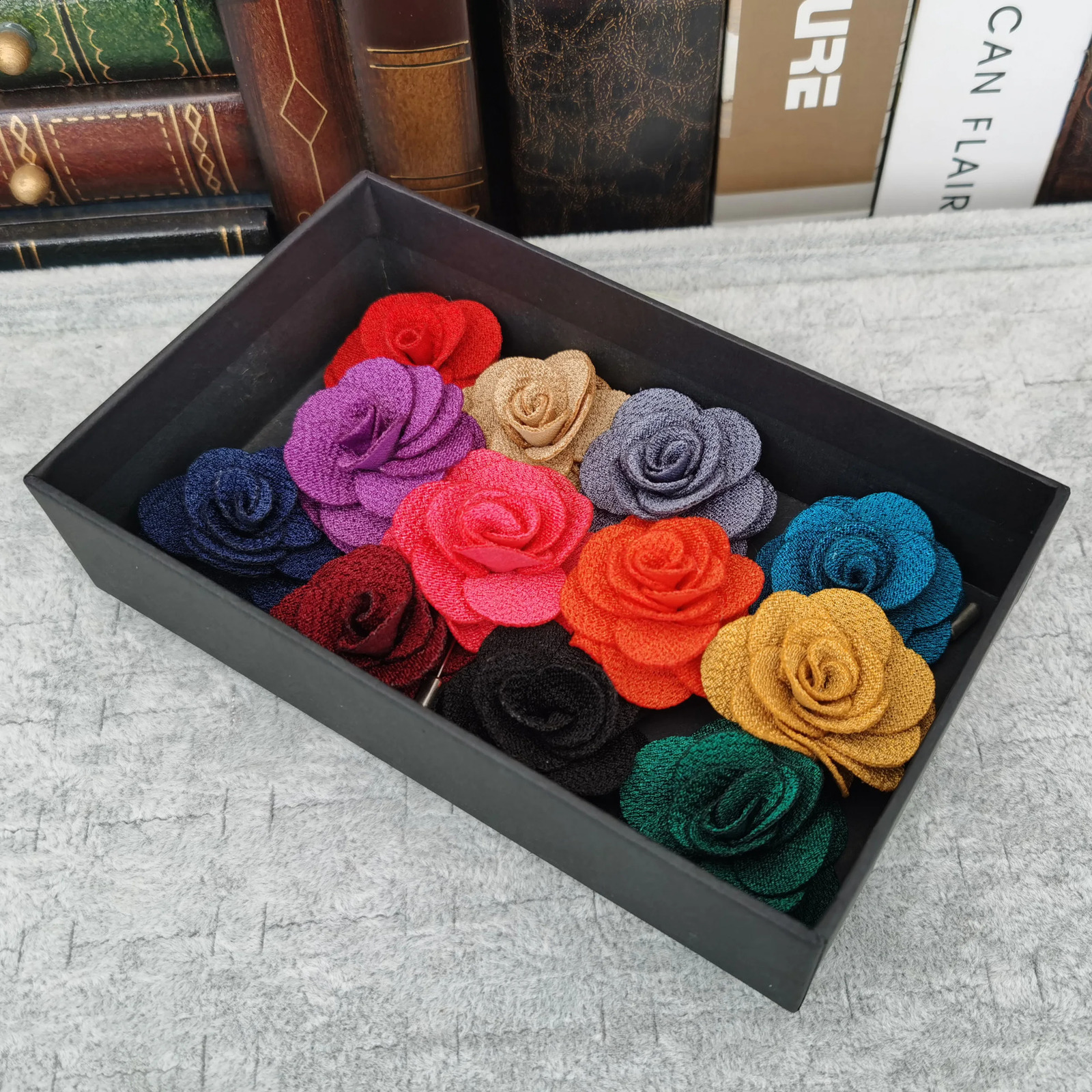 12pcs/lot Fabric Flower Brooches Men/Women Brooch Pins Suits Decoration Lapel Pins For Men Brooch for Suits Accessories 18 Color 250103