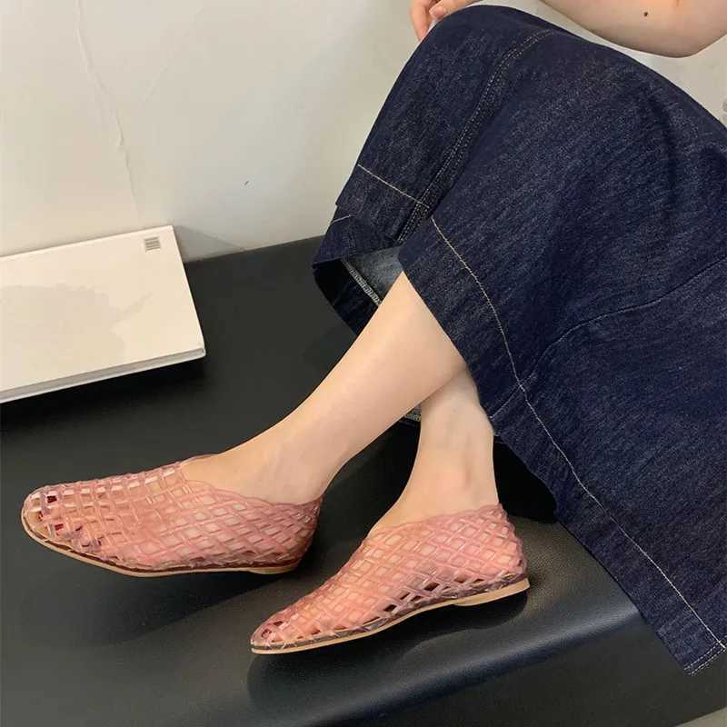Fashion transparent jelly shoes for womens hollow leisure vacation beach summer sandals walking lazy shoes M250110