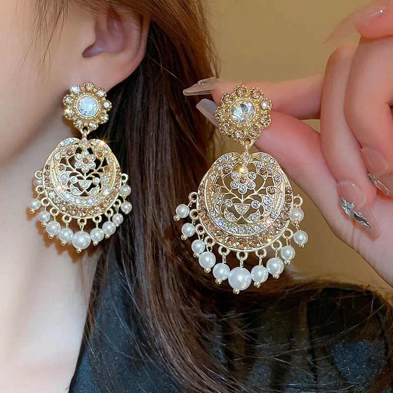 Baroque style gold rhinestone flower pearl tassel earrings womens statement jewelry retro crystal party earrings 250110
