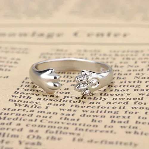 Latest Womens Retro Style Jewelry Girl Cute Party Ring Fashion Small Hand 925 Pure Silver Needle Finger Ring Lover Gift W250111