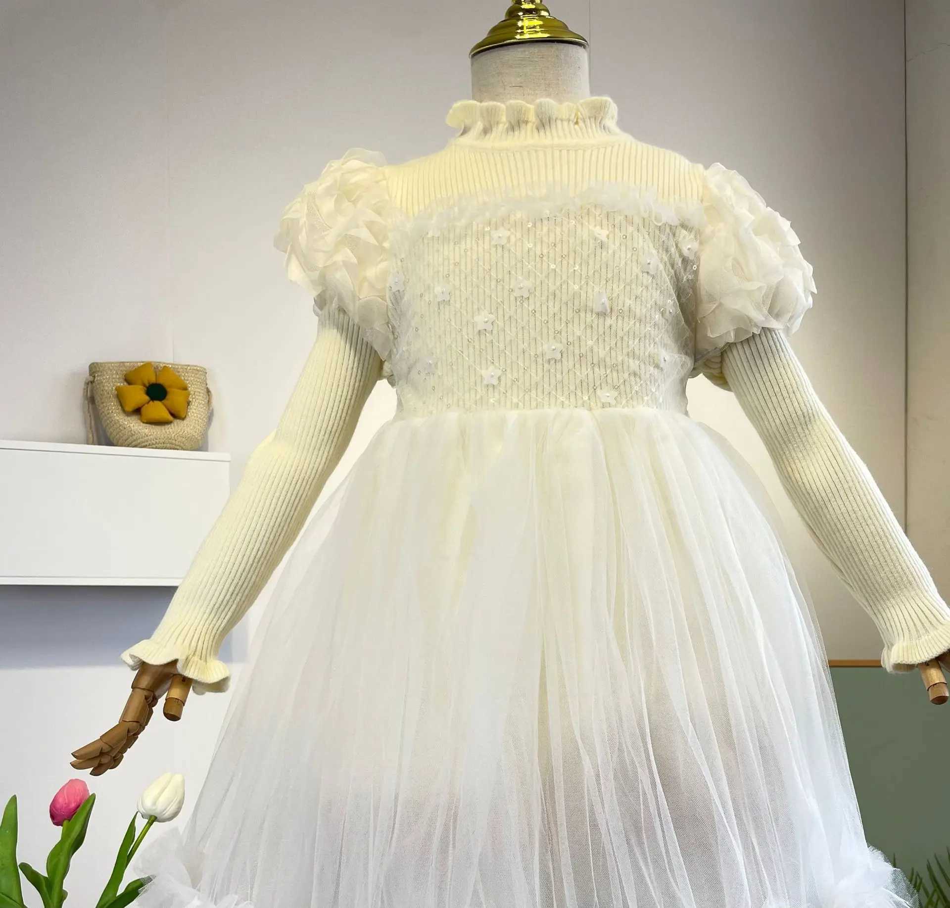 Spring and autumn childrens puff dress with patchwork lace collar and cuffs childrens girls frog sequins breathable mesh baby girls princess dress W25