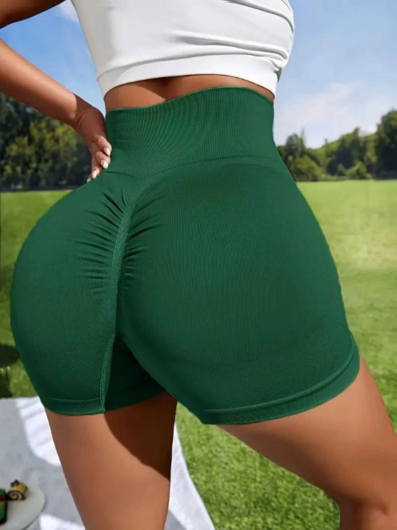 Seamless Peach Hip Lifting Running Sports Fitness Yoga ShortsXJ250111