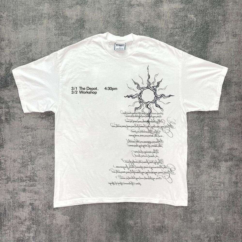 Inspiration: American style washed, personalized, unique, creative printed short sleeved T-shirt that is trendy and versatile on the street