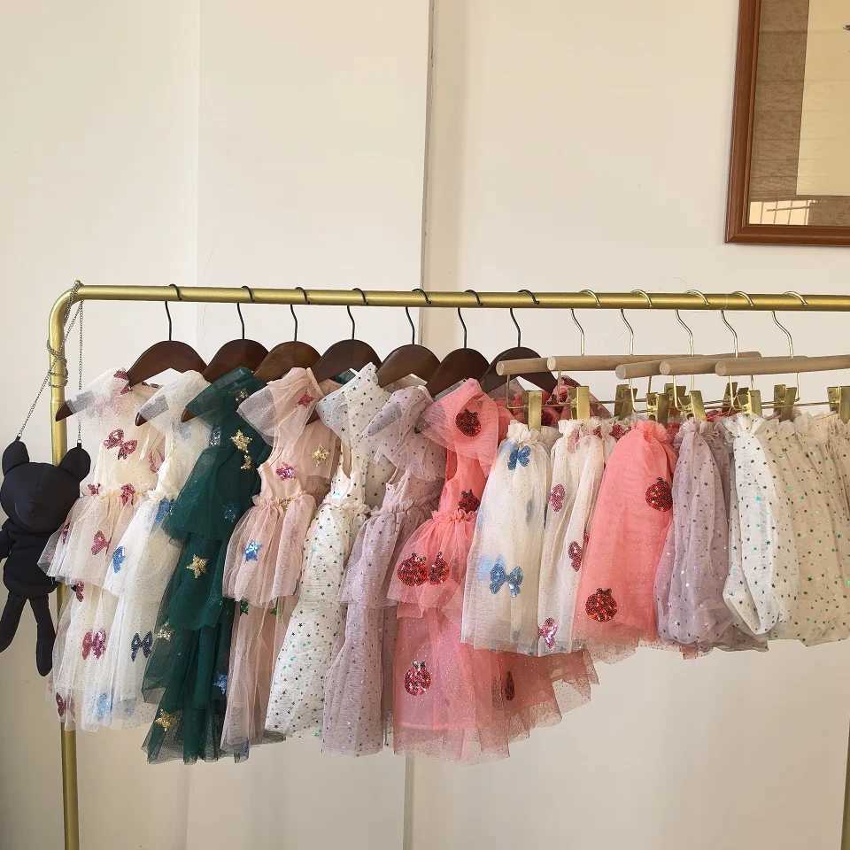 2024 Christmas KS Girls Princess Mesh Dress Childrens Pre glitter Dress Baby Cute Skiing Carnival Par Childrens Voile Dress Gift W250111