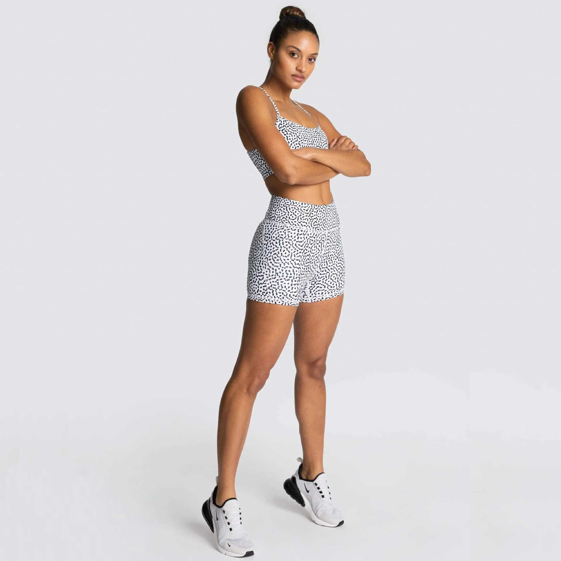 New seamless two-piece running bra shorts with polka dot pattern sports bra beauty back gym 2-piece set short clothes X250110