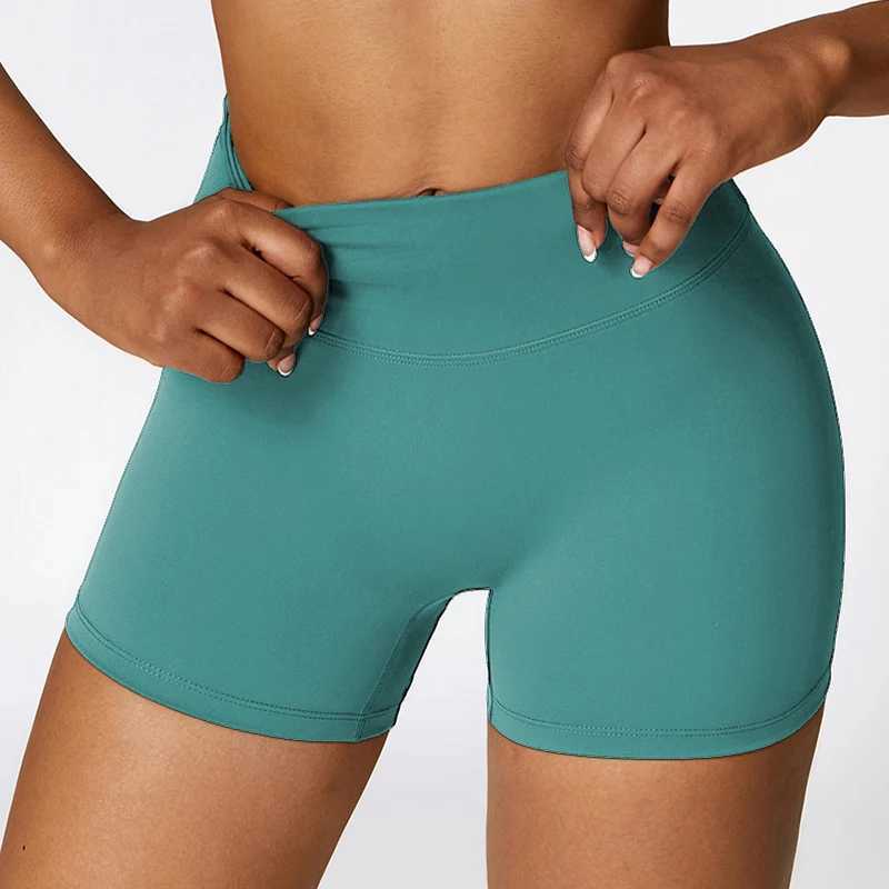 Soft solid color yoga shorts with high waist tight fitting and hip lifting for womens fitness and exercise 3-inch pantsXJ250111