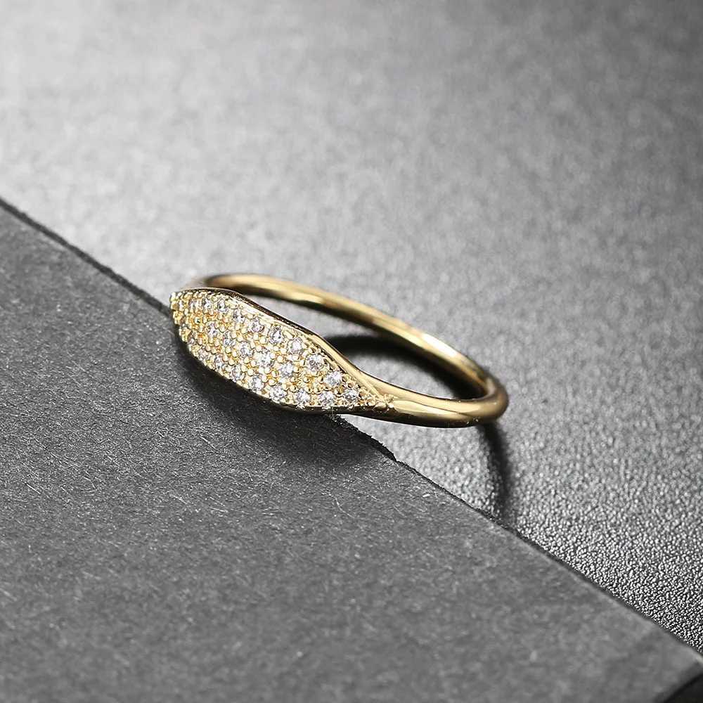 Minimalist womens stacked ring fashion daisy zirconia gold crystal finger accessories womens jewelry wholesale R737 W250111