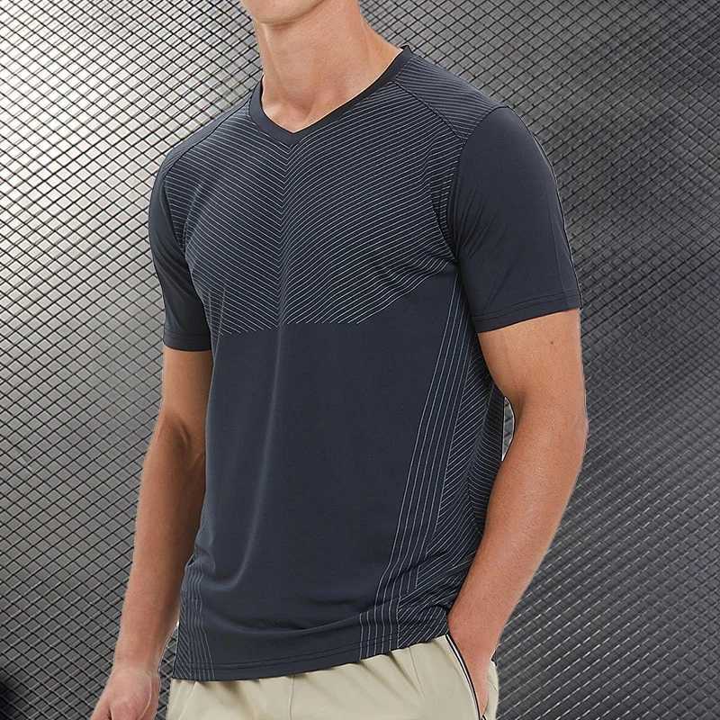 Mens summer sports T-shirt gym muscle fitness clothing short sleeved quick drying training running shirt horseback riding short sleeved W250111