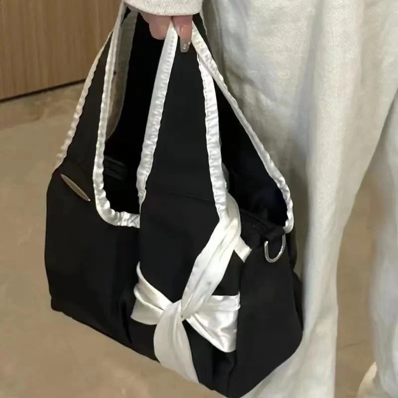 cute bow shoulder bag niche large capacity handbag Fashion underarm Tote bag 250106
