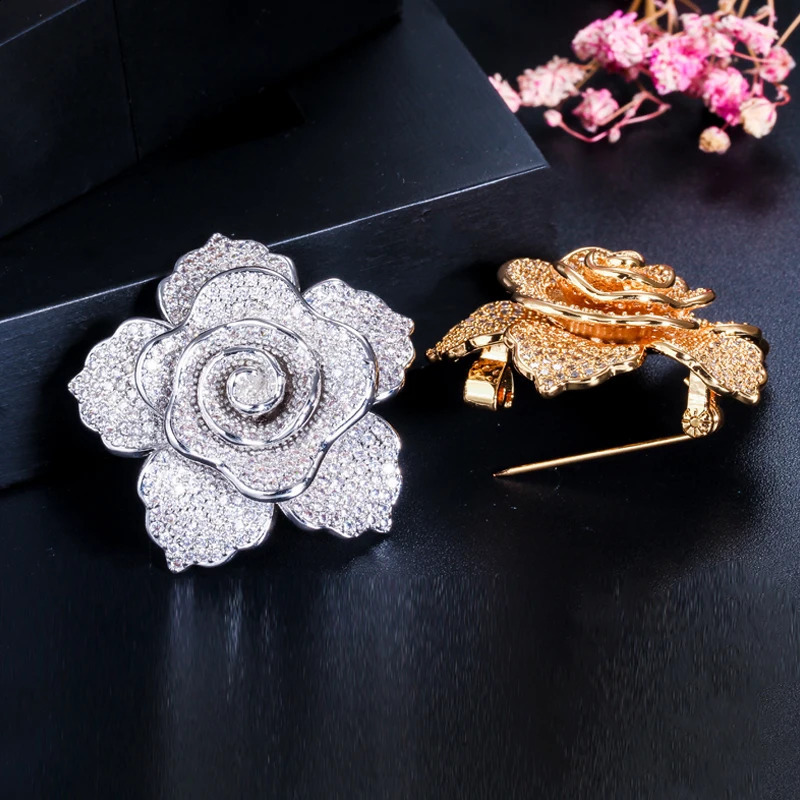 ThreeGraces Vintage Shiny Cubic Zirconia Flower Shape Brooches for Ladies Fashion Party Costume Jewelry XZ026 250103