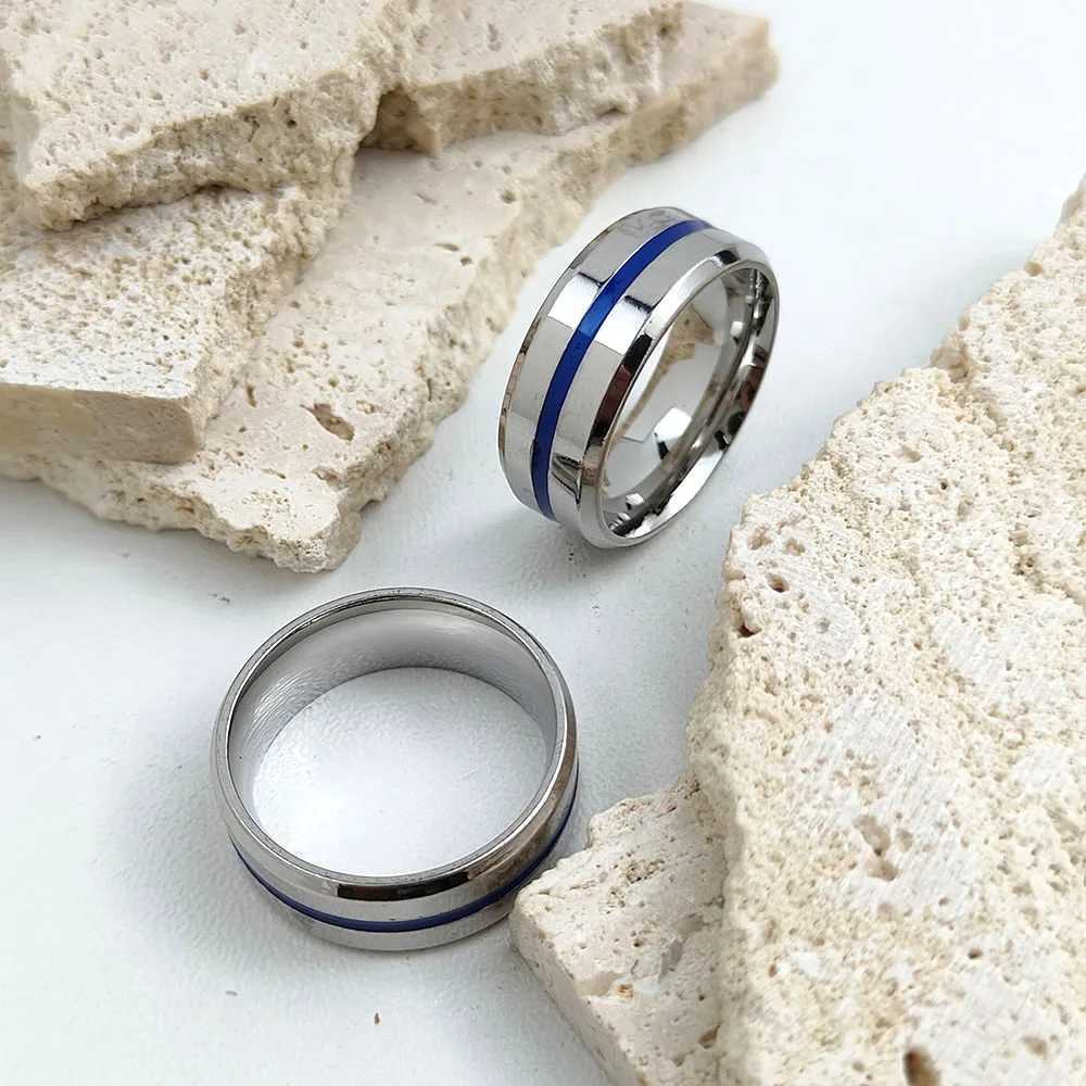 Stylish and charming stainl steel gold-plated mens ring simple blue stripe womens ring wedding party jewelryXJ250110