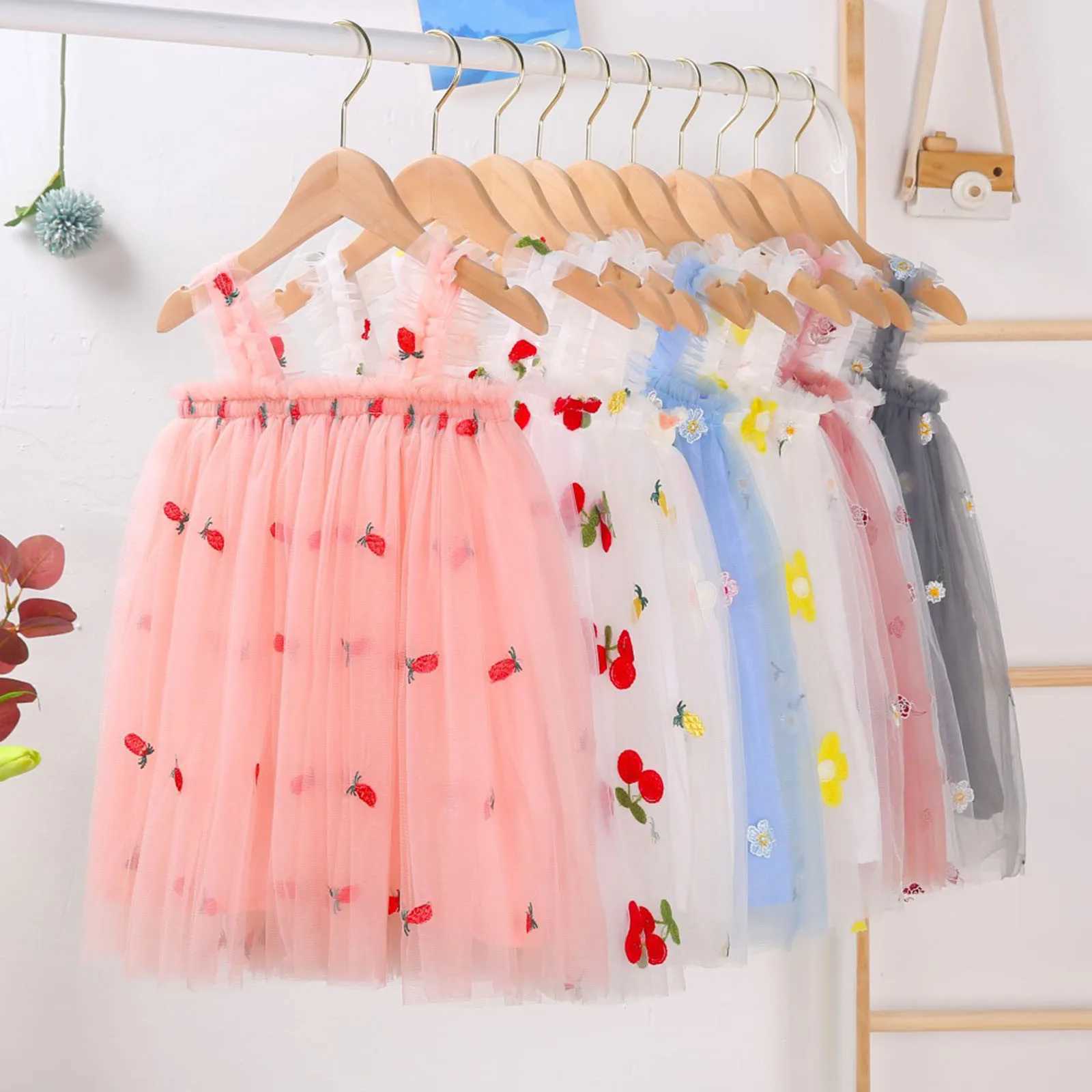 1-6Y Childrens Dress Childrens Girl Par 2025 Summer Sleeveless Daisy Flower Tutu Dress Layered Tulle Dress Princess Birthday Dress W250111