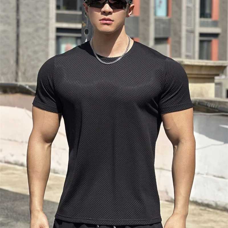 Quick drying slim fit mens sports T-shirt summer running round neck fitness training clothing elastic short sleeved T-shirt mens top W250111