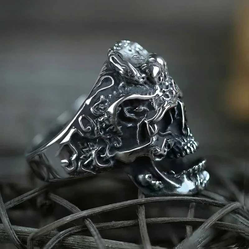 Best Sellers! Rock Gothic Skull Head Ring Male GiftXJ250110