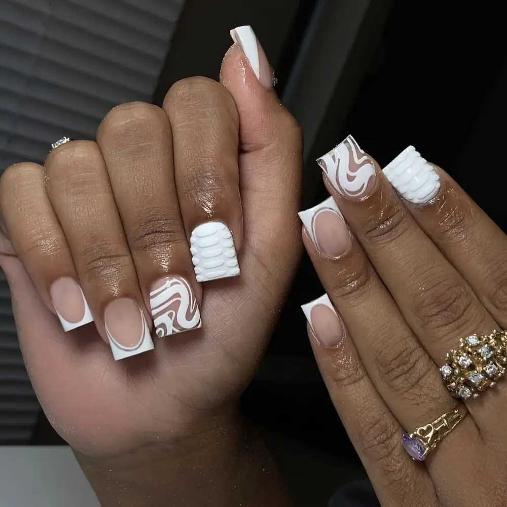 24pcs Short Square False Nails French White Edge Pink Fake Nails Full Cover Nail Tips Press on Nails faux fingernailXJ250110
