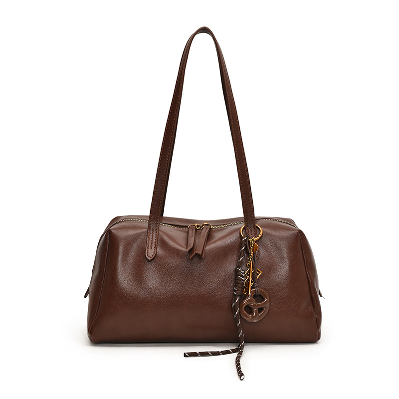 2025 Designer 2025 style 3 new free shipping designer Shoulder Bags for women outdoor casual Tassel packet black brown red Artwork vintage