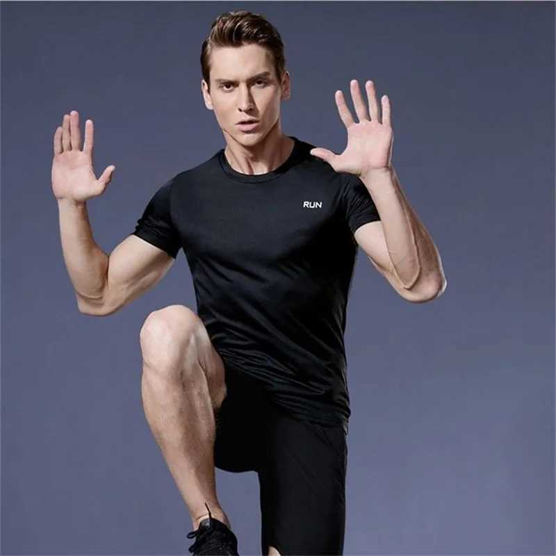 Mens fitness shirt short sLeeved gym sports shirt fitness top mens quick drying running shirt training sports shirt W250111
