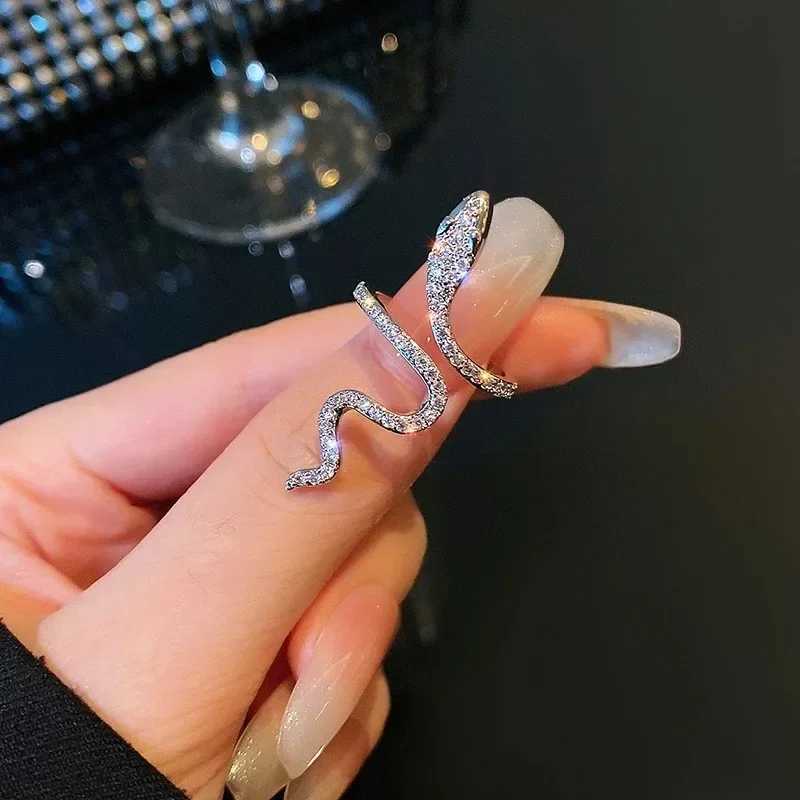 Y2k Irregular Open Ring Crystal Heart Bow Snake Finger Ring Female Kpop Sweet Tren Aesthetic Jewelry Gift WholesaleXJ250412
