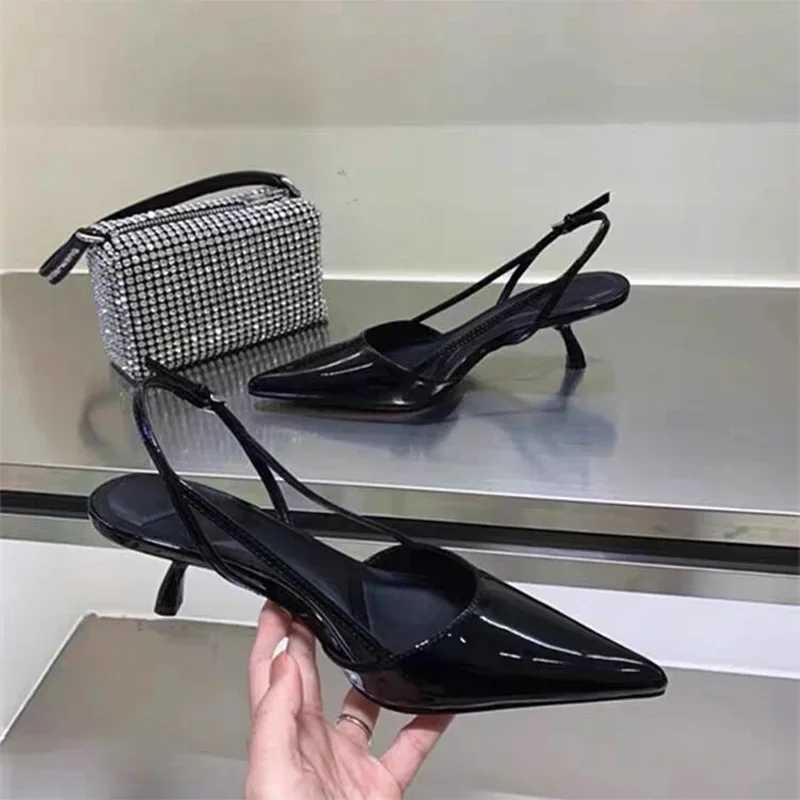 New Arrival Womens Pointed Heel Sandals Dress Party Fashion Summer Slide New Walk Flip Pump Slide T250409