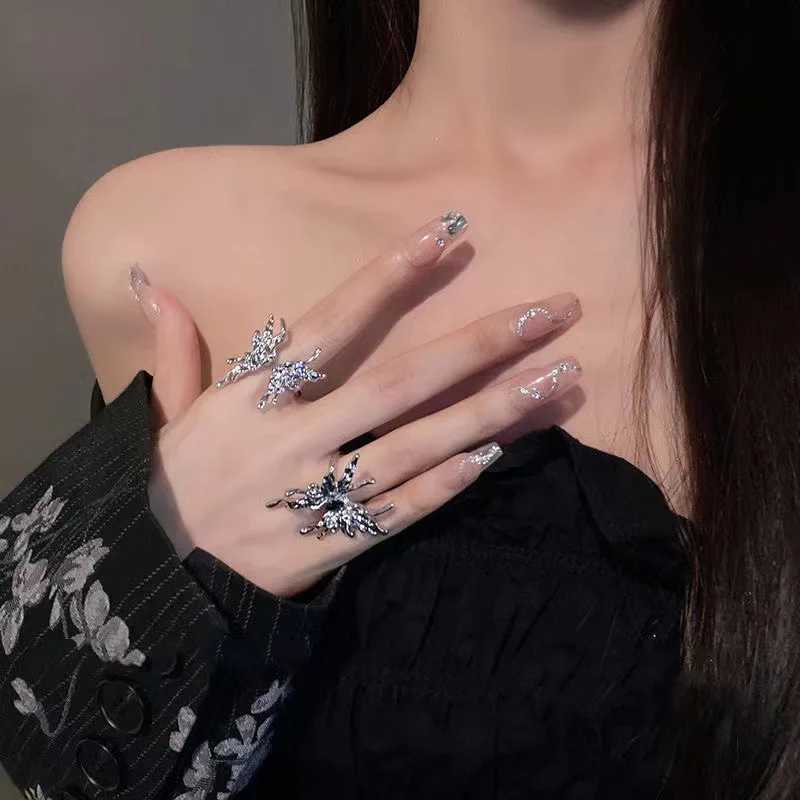 Punk Irregular Butterfly Rings For Women Liquid Metal Butterfly Earring Aesthetic Egirl Gothic Insect Open Rings JewelryXJ250110