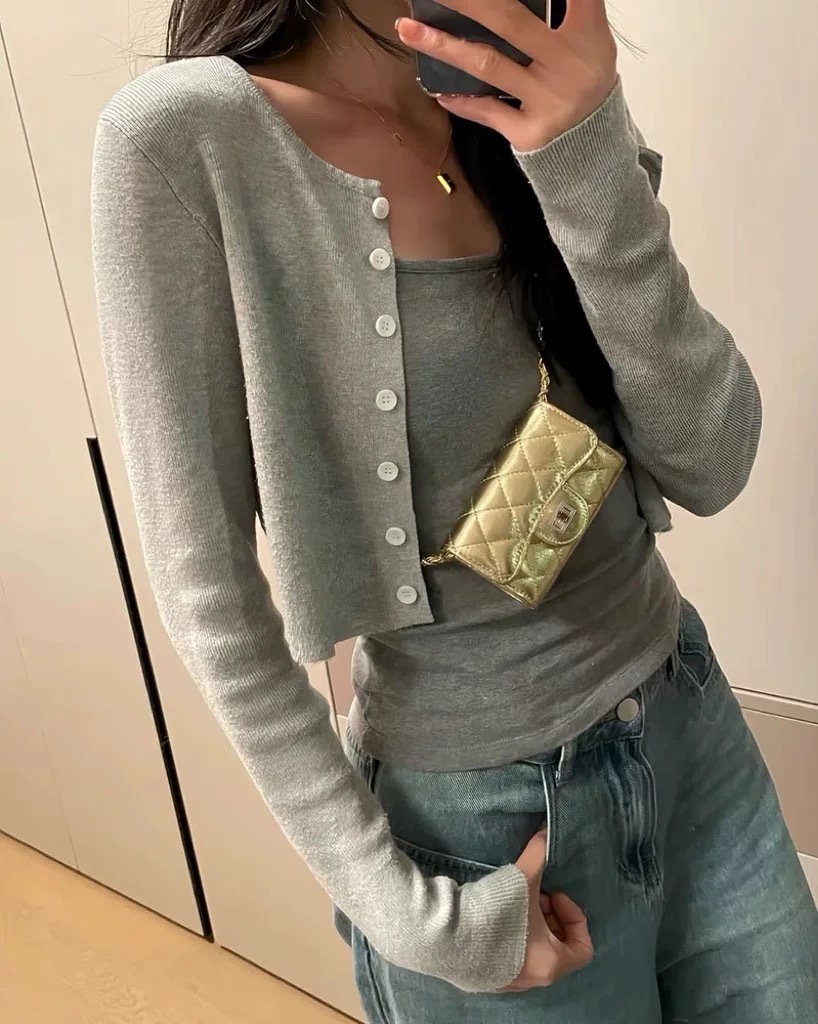Bag Xiaoxiangfeng Ling Grid Chain Lock Small Square Women's Mobile Phone 2024 New Niche Fashion Single Shoulder Crossbody Bag