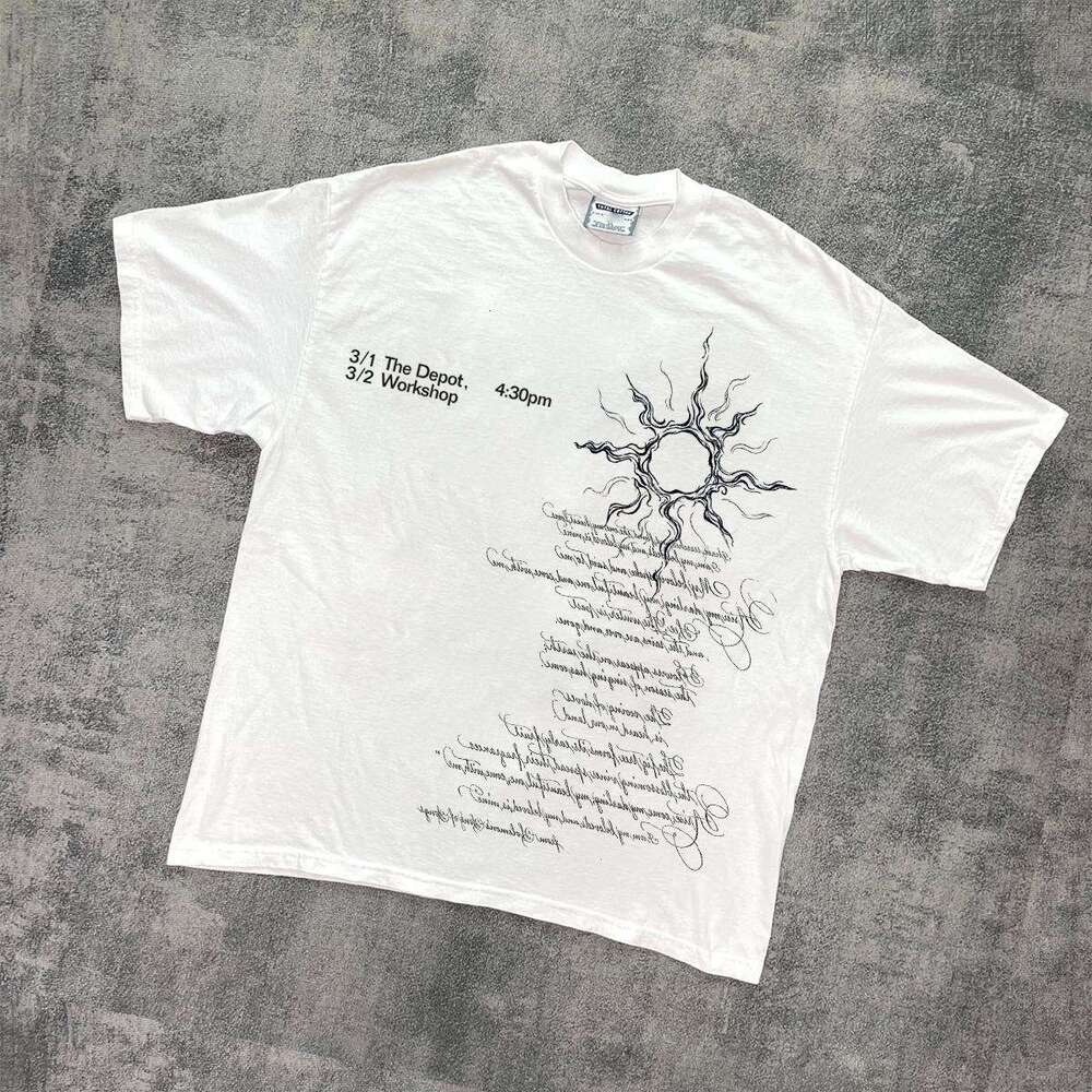 Inspiration: American style washed, personalized, unique, creative printed short sleeved T-shirt that is trendy and versatile on the street