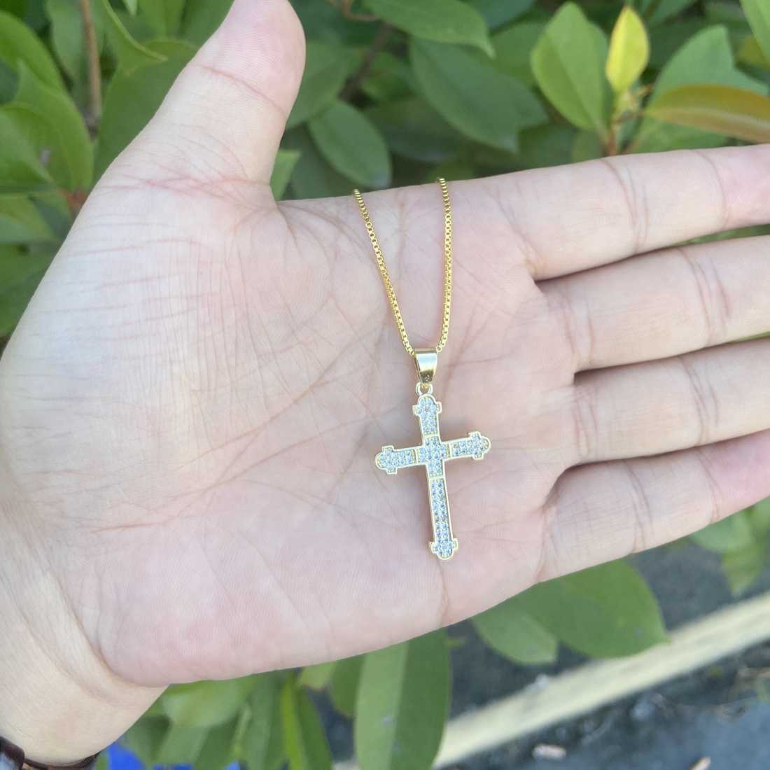 Crystal Diamond Christian Religion Jewelry Gold Plated Stainless Steel Chain CZ Micro Pave Cross Pendant Necklace