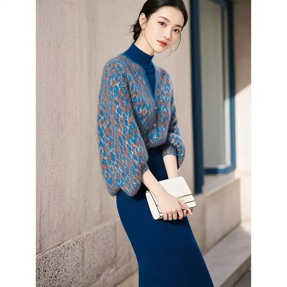 Winter Temperament Knitting Cardigan Women Clothing Fashionable Buttons V-neck Long Sleeve Sweater Female Fashion Tops 250106