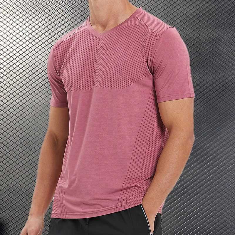 Mens summer sports T-shirt gym muscle fitness clothing short sleeved quick drying training running shirt horseback riding short sleeved W250111