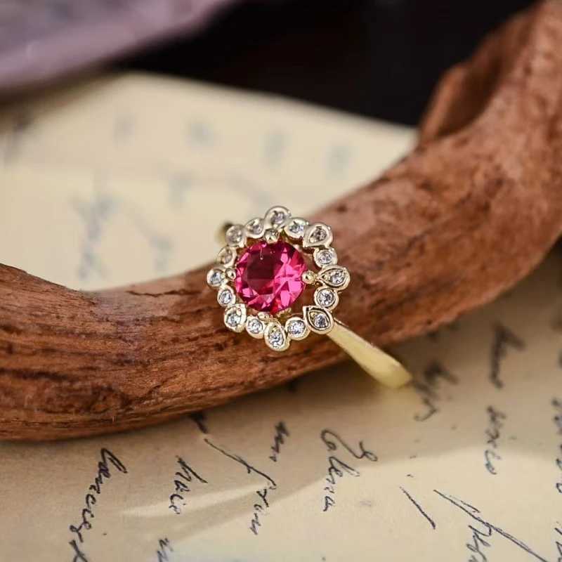 Red zircon titanium steel ring fashionable lightweight delicate stainless steel zircon ring W250111