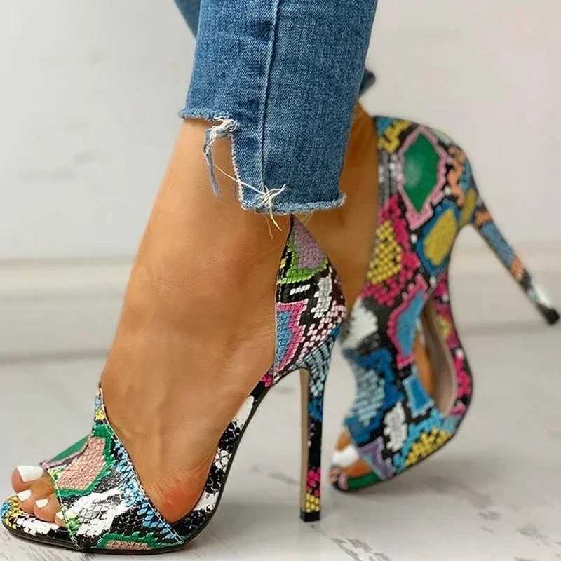 New Arrival Womens pump new shoes sexy high womens party fine high heels and extenders womens silver wedding snake print high heels Zapatos hot T25011