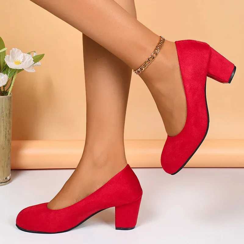 New Arrival Suede light womens shoes retro mid boot pump fashion new trend autumn designer shoes walking dress Chaussures women T250110