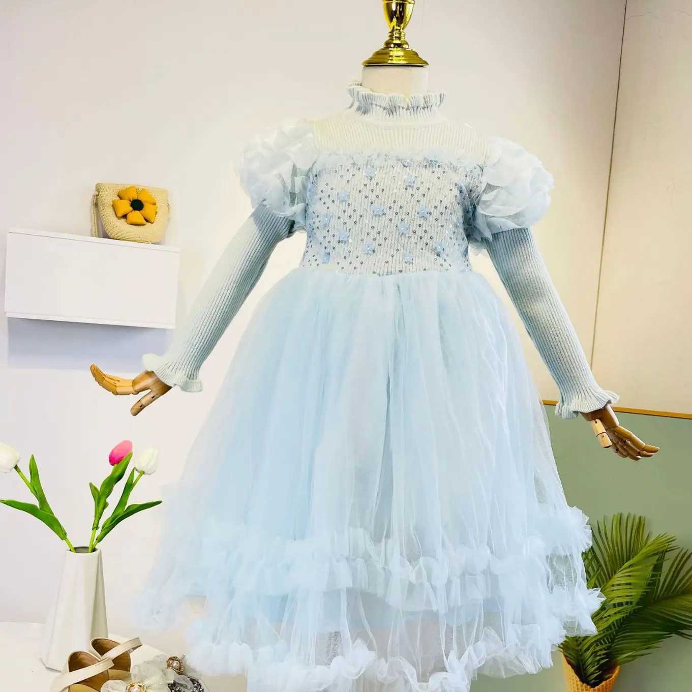 Spring and autumn childrens puff dress with patchwork lace collar and cuffs childrens girls frog sequins breathable mesh baby girls princess dress W25