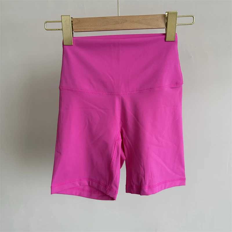 Yoga Fitness Shorts Leggings Womens Gym Sports Shorts Pilates Running Exercise Elastic Soft Breathable High Waist Hip LiftingXJ250111