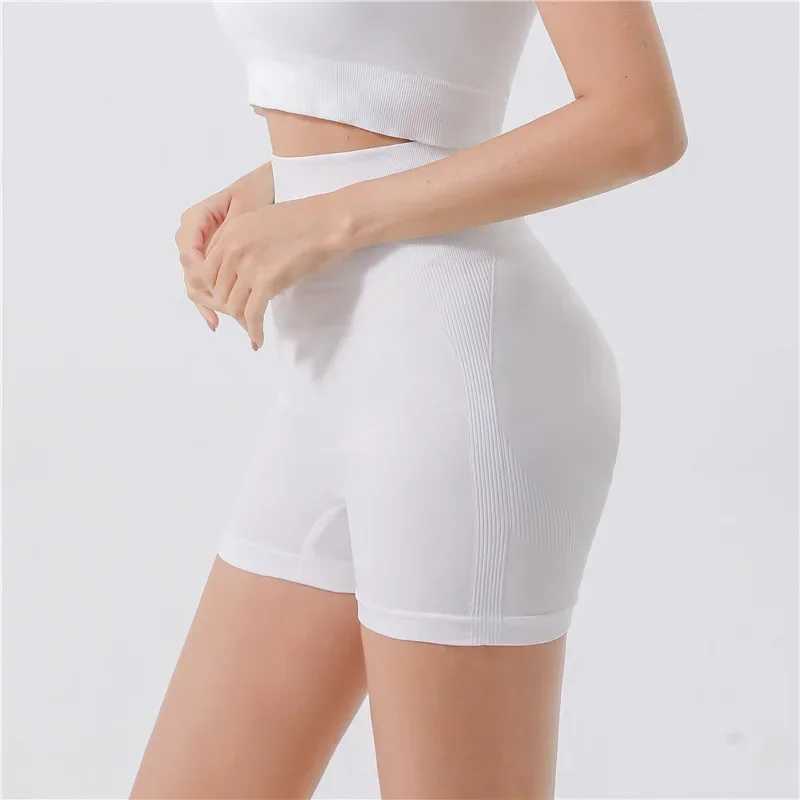 High Waisted Slim Yoga Shorts Tight Elastic Seamless for Womens Training ShortsXJ250111