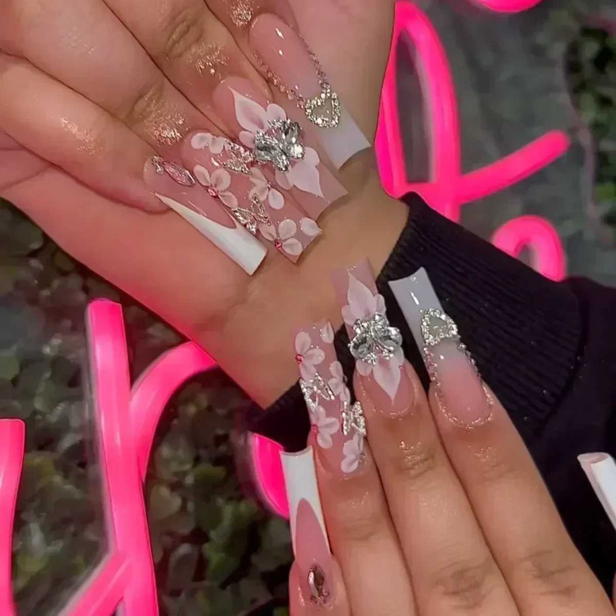 24Pcs White French False Nails Long Coffin Flower Butterfly with Rhinestones French Design Wearable Fake Nails Press on NailsXJ250110