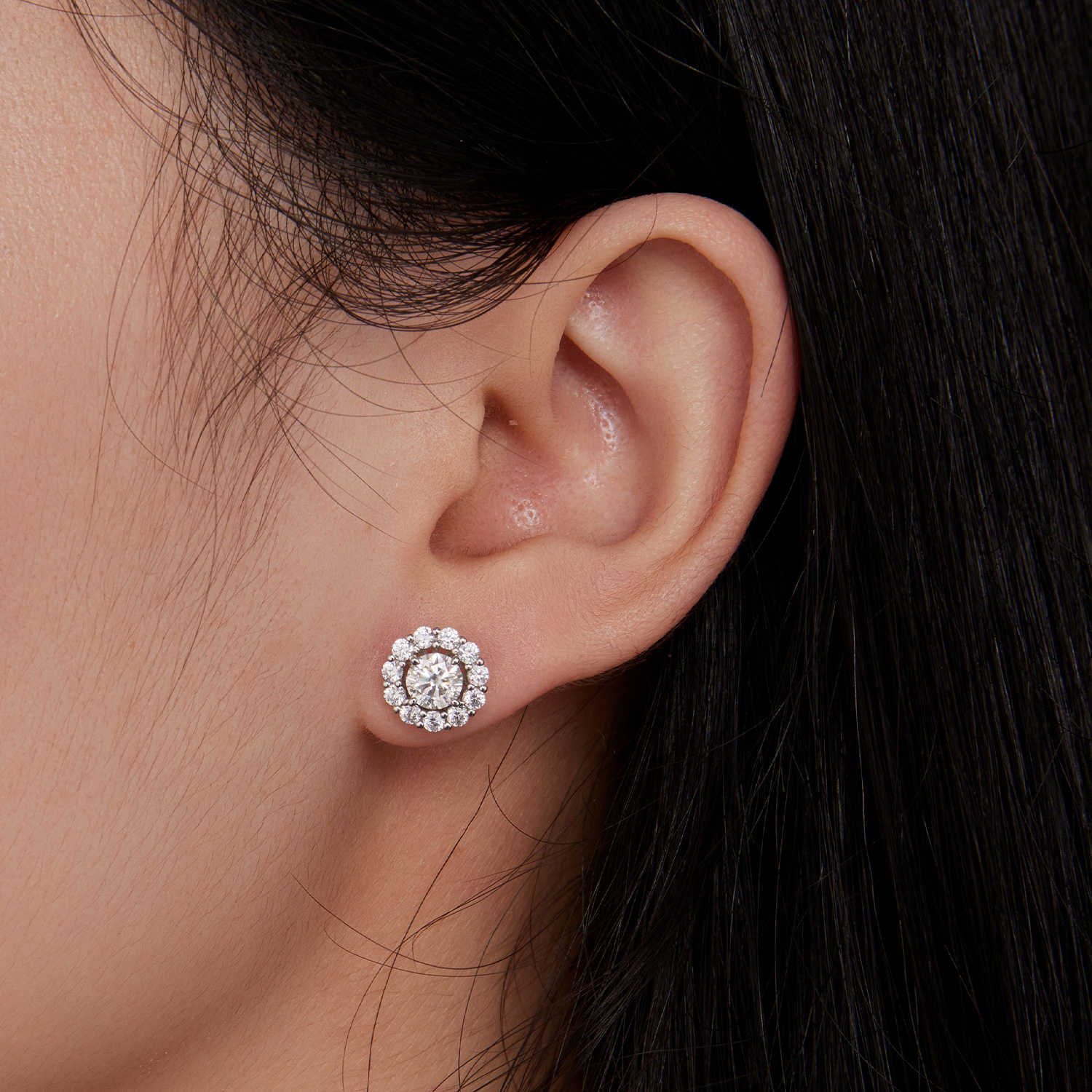 New 50 points sparkling moissanite earrings creative design structure s925 silver belt certificate earrings