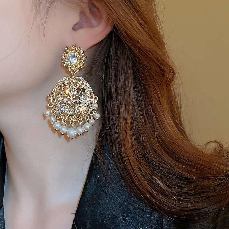 Baroque style gold rhinestone flower pearl tassel earrings womens statement jewelry retro crystal party earrings 250110
